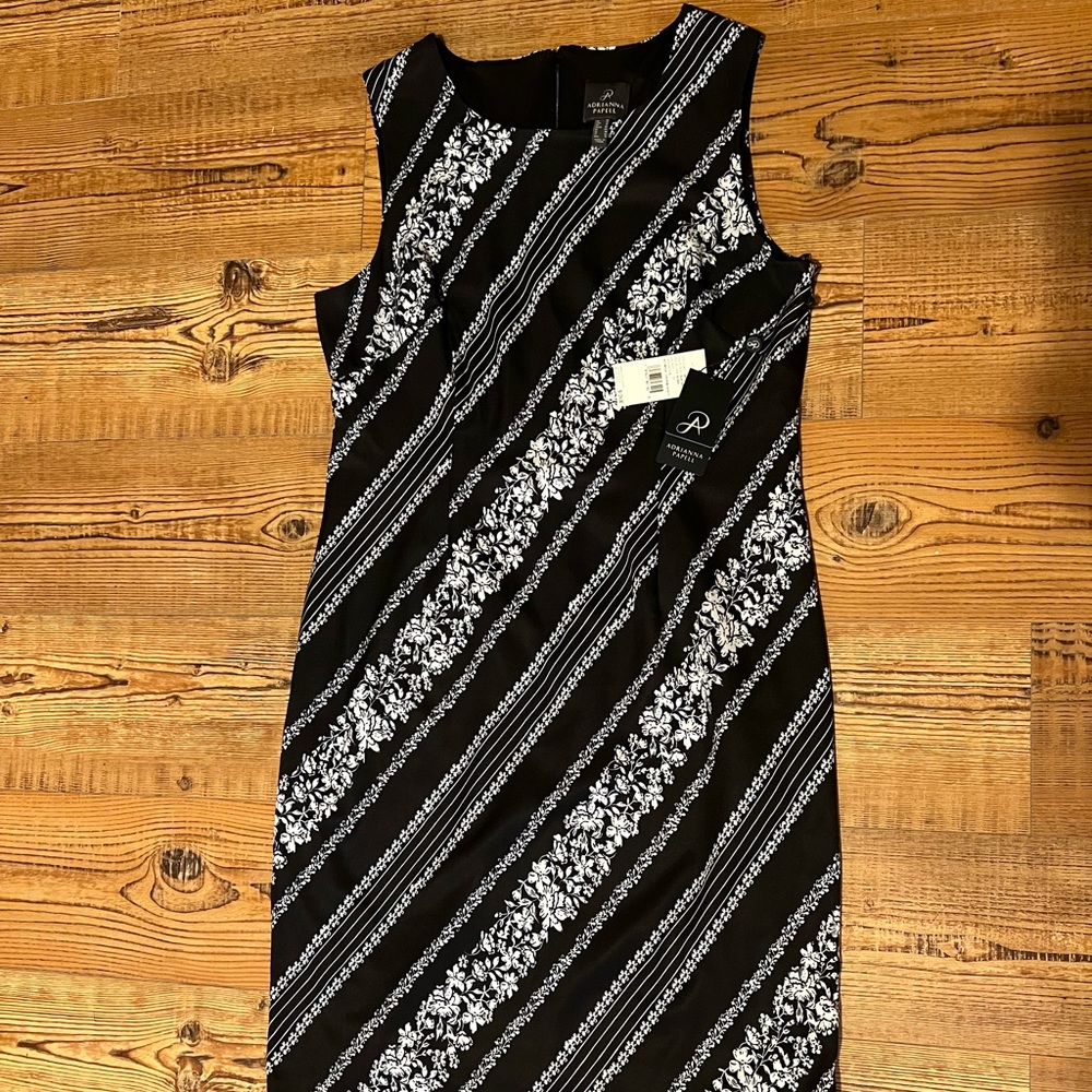 Adrianna Papell Botanical Chevron Sheath NWT